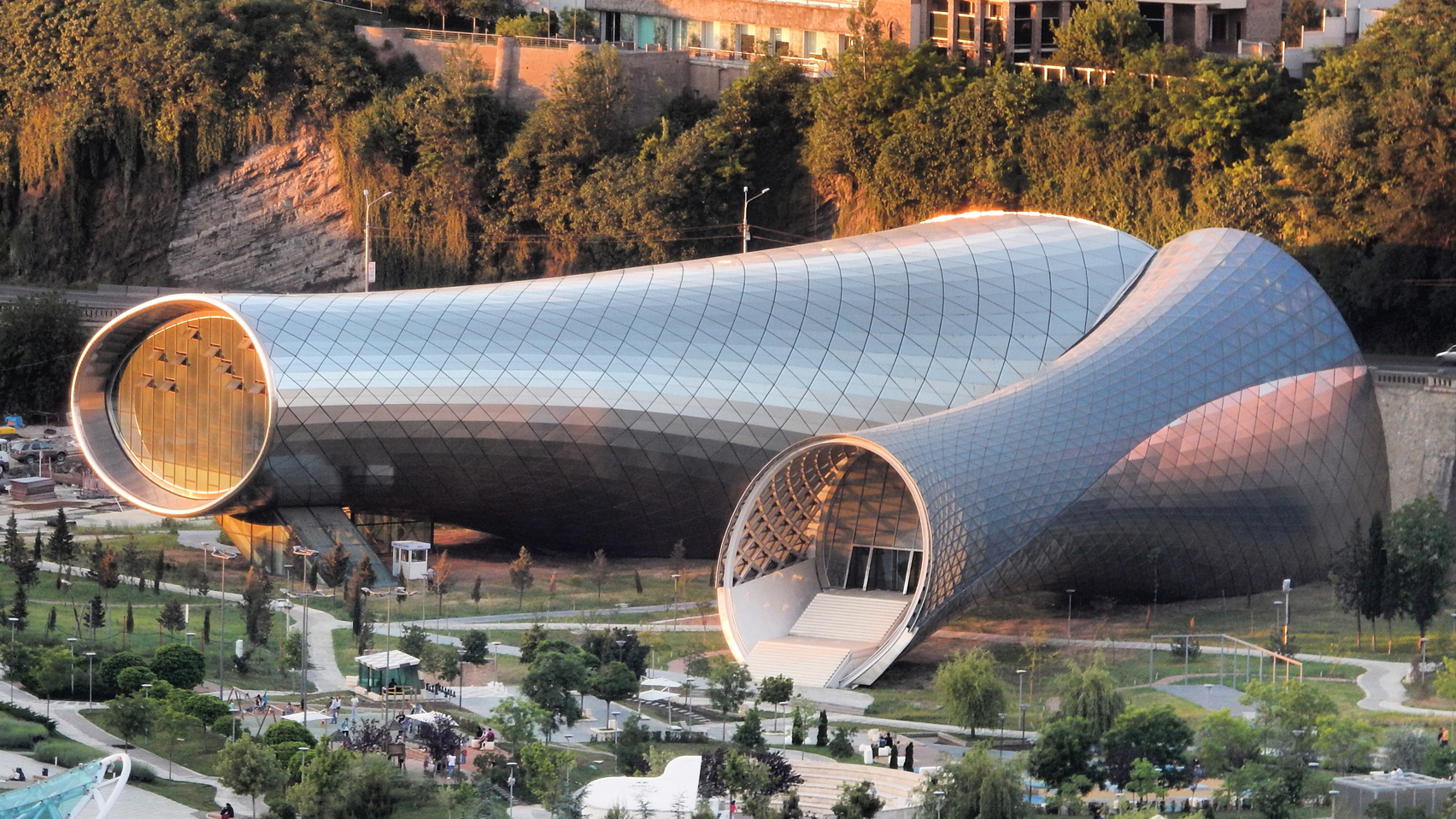 tbilisi-music-theatre-concert-hall-fuksas-architecture-tbilisi-georgia_dezeen_hero-c.jpg